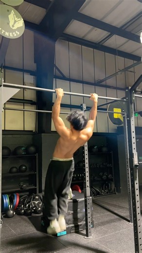 Explosive muscle ups #muscleup #gym #motivation
