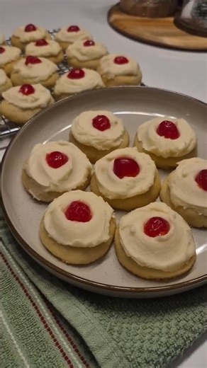 Shortbread cookies from my grandmothers recipe, nostalgic and full of childhood memories #shortbread