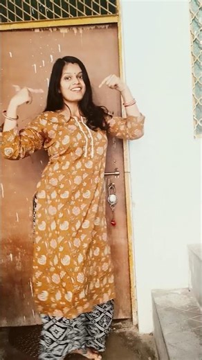 Main to raste Se Ja Raha tha #dance #90ssong #popularsong #childhoodsongs