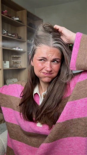 Dry shampoo for oily hair that leaves no white cast | QUICKIE.ME dry shampoo | #dryshampoo