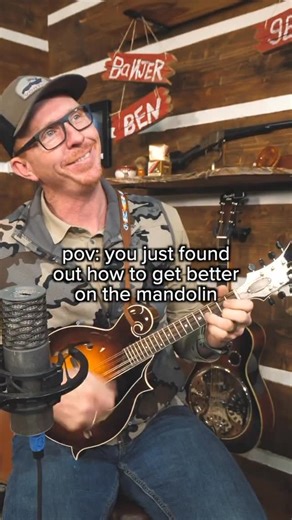 Banjo Ben on Instagram: "Mandolin pickers! This is for you… Alternate picking is an important concept to wrap your mind around, and get your fingers to follow. Though we get into some more advanced examples in this lesson, the point of it is to make you aware of alternate picking and cause you to pay attention to it in your own playing. Access the full “Intro to Alternate Picking” mandolin lesson now at BanjoBenClark.com! Wanna have access to over 1000+ online lessons for guitar, mandolin, AND b