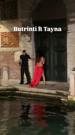 112 reactions | Ky do jetë një nga hitet e verës! Pak, por e sigurt朗 @tayna @butrintimeri | Revista CLASS | Facebook