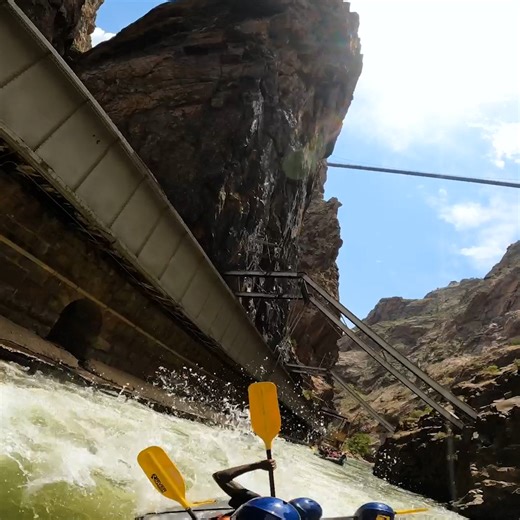 Discover the ultimate late-summer adventure with thrilling #whitewaterrafting in the majestic #RoyalGorge until Labor Day! Only an hour away from #ColoradoSprings. Reserve your spot now at whitewater.net before it's too late. Don't miss out! 🌊 | River Runners Colorado