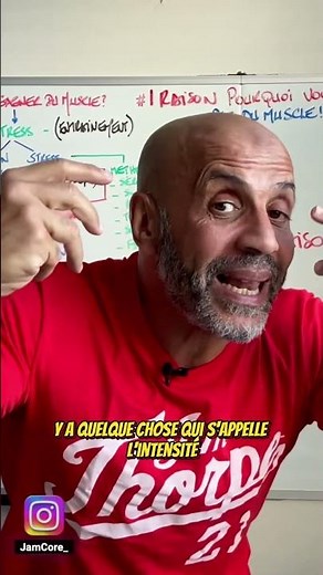 Girls 👯‍♀️ train harder than you! 😩 #bodybuilding #motivation #muscle