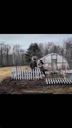 Putting up old picket fence for flower backdrop! #picketfence #cottagecore #garden #spring #michigan
