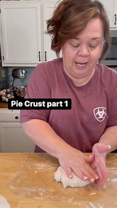 157K views · 3.5K reactions | Lard pie crust! #mountaincookinwithmissy #downhomecooking #holidaybaking #piecrust #southerncooking #baking | Mountain Cookin’ with Missy | Facebook
