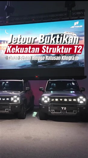 Dalam acara Media Iftar di Jakarta, JETOUR mendemonstrasikan ketangguhan SUV andalannya, JETOUR T2, dengan menunjukkan kekuatan struktur bodi yang mampu menahan beban lebih dari 350 kilogram. SUV ini dibangun menggunakan struktur Hardtop Cage Body Monocoque dengan 80% high-strength steel yang memberikan kekuatan tinggi, stabilitas optimal, serta torsion rigidity hingga 31.000 Nm/degree. Tak hanya kuat secara struktur, JETOUR T2 juga dibekali berbagai teknologi keselamatan seperti 540° Surround V