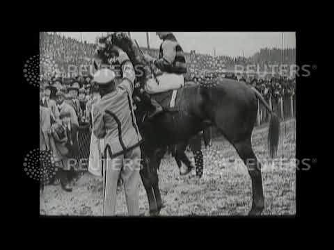 1919 Sir Barton wins at Churchill Downs
