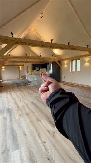 THE BARN 👨🏻‍🎨✨ What a great space to entertain! Big enough for a barn dance! Colour specification: •Clay Mid - @littlegreenepaintcompany #decora #déco #decoração #barn #beforeandafter | JH Decorating Ltd