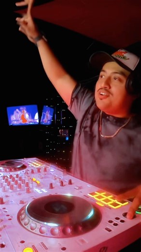 This summer is coming with more shows 🏝️📍VIBE CHECK RÉCORDS #philly