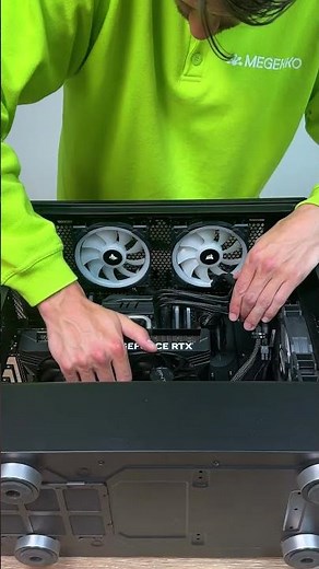 Standaard PC bouwen, je kent het wel #pc #pcsetup #pcbuild