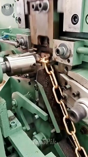 Fully Automatic Chain-Making Machine in Action! 😱 #shorts | Human Adventures