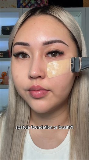 laura bui on Instagram: "Spatula foundation vs spatula brush?!"