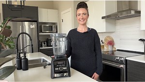 Watch Vitamix A3500 Blender Review Demo ﹙Hot soup and smoothie!﹚ on Amazon Live