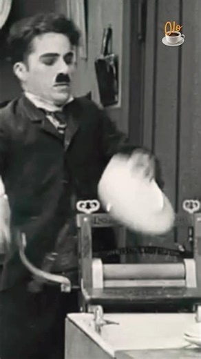 WORK with STYLE🎩😆🌻#charliechaplin #comedy #olo