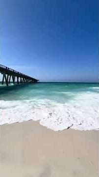 Happy Tuesday, here’s your Navarre Besch Update!☺️🌊 While the surf is pretty strong today due to