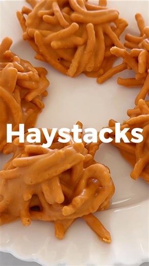 https://www.iheartnaptime.net/haystacks/ This haystacks recipe is an easy no-bake cookie made with butterscotch chips, peanut butter and chow mein noodles! This vintage treat is a favorite with sweet and salty taste. | I Heart Naptime