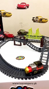 𝟲𝟳𝗣𝗰𝘀 𝗕𝗮𝘁𝘁𝗲𝗿𝘆 𝗢𝗽𝗲𝗿𝗮𝘁𝗲𝗱 𝗖𝗹𝗮𝘀𝘀𝗶𝗰𝗮𝗹 𝗧𝗿𝗮𝗶𝗻 𝗧𝗿𝗮𝗰𝗸 𝗦𝗲𝘁 With realistic full track setup, this classic train set is perfect for young conductors and nostalgic train lovers alike. 𝗦𝗵𝗼𝗽 𝗡𝗼𝘄: https://t.ly/AHava . . . . #ClassicTrainSet #BatteryOperated #EndlessFun #KidsToys #AllAboard #toycompanypk | Toy Company