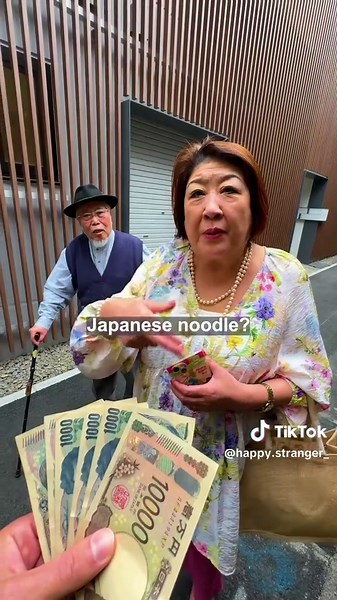 Paying strangers to cook for me #cookingchallenge #cookforme #cooking #tokyo