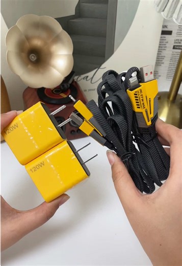 High-Speed Dual Port USB C Chargers & Cables Review