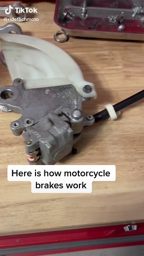 Simplified view of how brakes work on motorcycle #motorcycletips #dirtbike #4stroke #2stroke