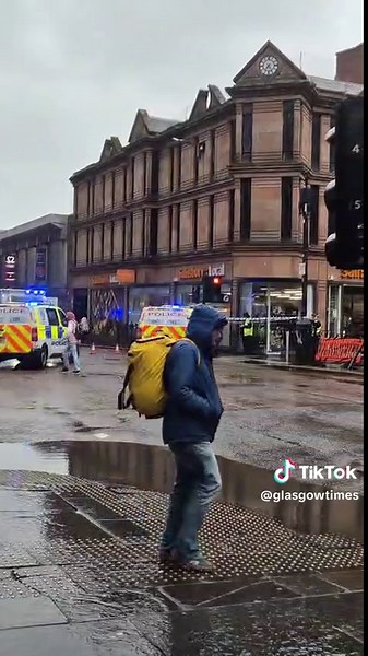 Ongoing Incident in Glasgow: Police Response
