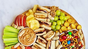 17 Amazing Toddler Charcuterie Boards You'll Want for Yourself