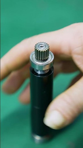 Place the motor and reducer together inside the drum body🤩,production process of drum motor.