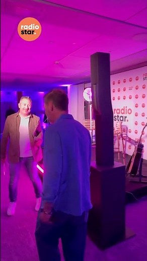 Christophe Maé in an ultra-private showcase on Radio Star #christophemaé #concert #showcase #radi...