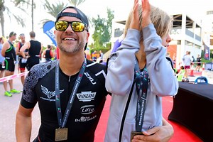 Video proof of what it takes for #TeamAngelWolf to be able to complete a Triathlon ... TEAMWORK - especially in transition! JLL Triathlon by race.ME on 17/12/16. Thank you to our sponsors #panzani #lifcogroup #2xu #2xuAmbassador #entertainergcc #activepr #activedmc | Team Angel Wolf