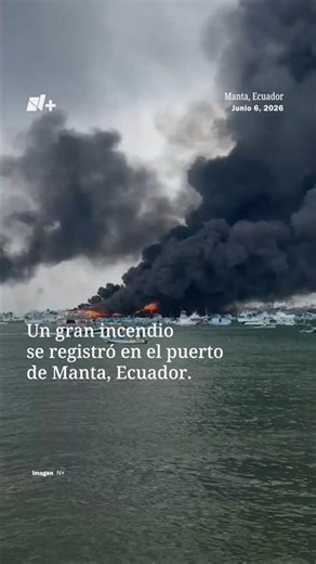 Incendio consume barcos en el puerto de Manta
