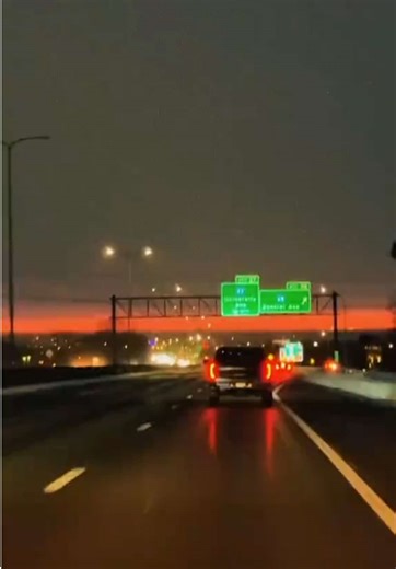 #blizzard #minnesota #sunset #snow #falsespring well, at least we had a lil sunset today 😅 @ 7:48pm Anoka County, MN