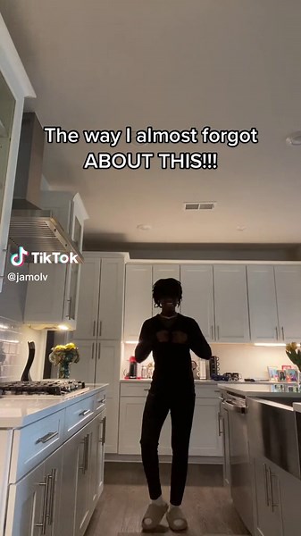 IF I BEAT IT I AINT WEARING A JOHNY 😭 | Beat It Song By Michael Jackson