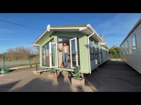 Would you live in this 40x16ft Twin Static Lodge? 👀🏡