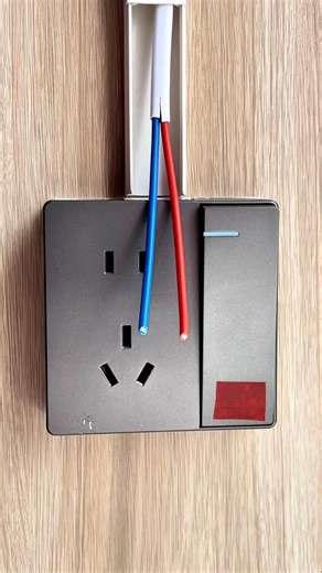 How to Wire an Outlet Anyone Can Do #shorts #diy #electrical