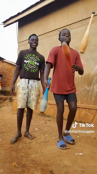 Chattanooga Professional Juggler Performance