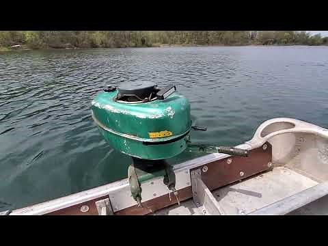 1954 Clinton Model 40 Outboard Motor (with a story) Lake Test