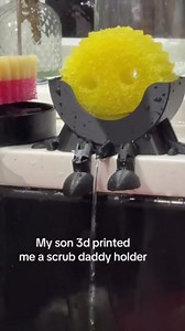 Snugeasy Cute Hanging Sponge Holder with Drainage for Scrub Daddy Holder, Keeps Your Sponge Dry & Smiling, Funny Sponge Stand for Kitchen Sink, 3D Printing Countertop Sponge Holders (Black)
