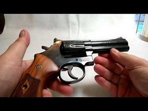 Smith & Wesson 586 357 Magnum Revolver