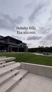 Refined New Build in Holmby Hills • 6 Beds • 12 Baths To arrange a private showing or request additional details: 📧 i.tas@beverlyhills-realestate.la Key Features: • Quiet hillside setting with tree-filled views across the valley • Three levels with elevator, wellness area, theater lounge, and wine room • Private primary suite with dual baths, fireplace, terrace, and generous closets Located on a peaceful street in Holmby Hills, this newly built estate combines clean architectural lines with war