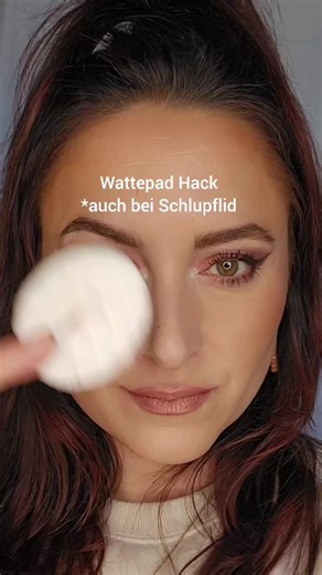 Lila Traum mit dem Wattepad-Hack ❤️ #easyeyeshadow #easyeyemakeup #tippsundtricks #Lidschattentutorial #Schlupflid