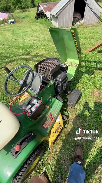 John Deere 116 pt2. Machine runs but one cylinder is coming and going. Sorry for the shitty audio. #johndeere #116 #manual #mower