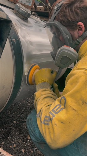 Little sanding and first cut action on this tank. Huge shout to @@Smiths_Shine for setting me up with my supplies. #CapCut #semitruck #aluminiumpolishing #detailing #fyp #mirrormirror #WheneverWherever @Harbor Freight @DEWALT @Polish hub @Thesnuffcat