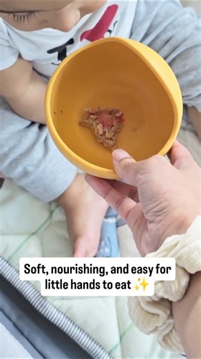 Strawberry Banana Oat Bake | Soft Toddler Breakfast (Instant Pot / Air Fryer)