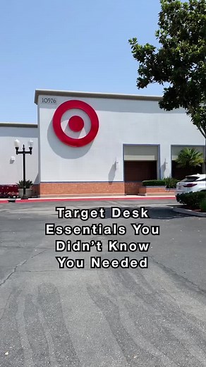 productivity goin 📈📈📈 @targetjunkie #desksetup #deskorganization