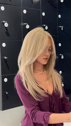 A L I N H A I R S T U D I O on Instagram: "Nhuộm tóc là 1 nghệ thuật & người thợ tóc là 1 nghệ sĩ ✨ ________________________ 𝐀𝐋𝐈𝐍 | 𝐓𝐡𝐞 𝐇𝐚𝐢𝐫 𝐂𝐨𝐧𝐜𝐞𝐩𝐭 ☎️ 0925282555 / 0982004104 📍 84 Nguyễn Văn Tuyết, Đống Đa, HN. ⏰ 9 AM - 7:30 PM"