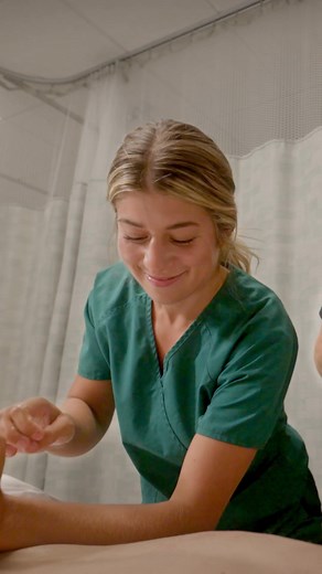 Experience the beauty of Niagara College's Welland or Niagara-on-the-Lake campus and get a taste of student life! Join us for an exclusive tour to learn more about our vibrant community, state-of-the-art facilities, and academic programs. | Niagara College