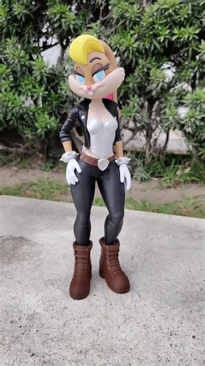 Cults on Instagram: "🪨 Lola Bunny - Rockstar - Lola Bunny Metal Vibes - Lola Bunny urban vibes (Multi-Part/No AMS) • STL files ➡️ Download 3D print model: https://cults3d.com/:3384900 💡 Designed by @vittoriaprint #3DPrinting #3DPrinter #Printable #STLfile"