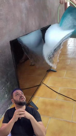 📺 Chegou sua oportunidade de pagar preço de TV comum numa Mini Led 65” 😱 🔥Lançamento com desconto de Black Friday🔥 🔥 A Toshiba vai liberar poucas unidades da sua nova Mini Led 65” 4K gigante com o menor preço do mercado, aquele precinho de Black Friday antecipada de verdade. Essa é a TV dos sonhos: 💎 Máxima clareza em qualquer ambiente ✨ Mais LEDs significam mais precisão e controle. E muito mais… Tudo isso com: 💥 Menor preço do mercado 🚚 Frete grátis 💳 Parcelamento em até 24x sem juros