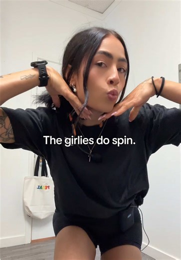 Engaging Spin Class with Energetic Choreography